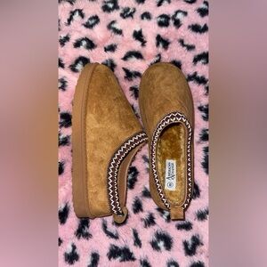 American Exchange Brown and White Lined Moccasins